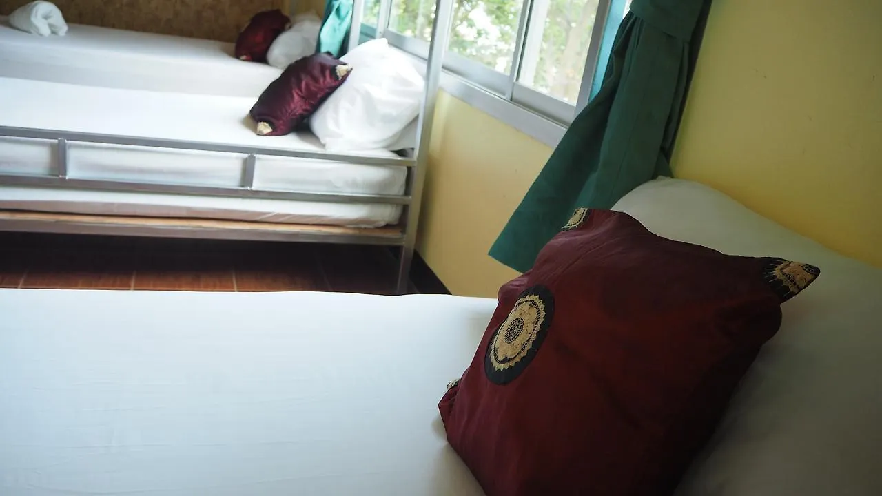 Chaokoh Phi Phi Hostel 3*, Phi Phi Don Thailand