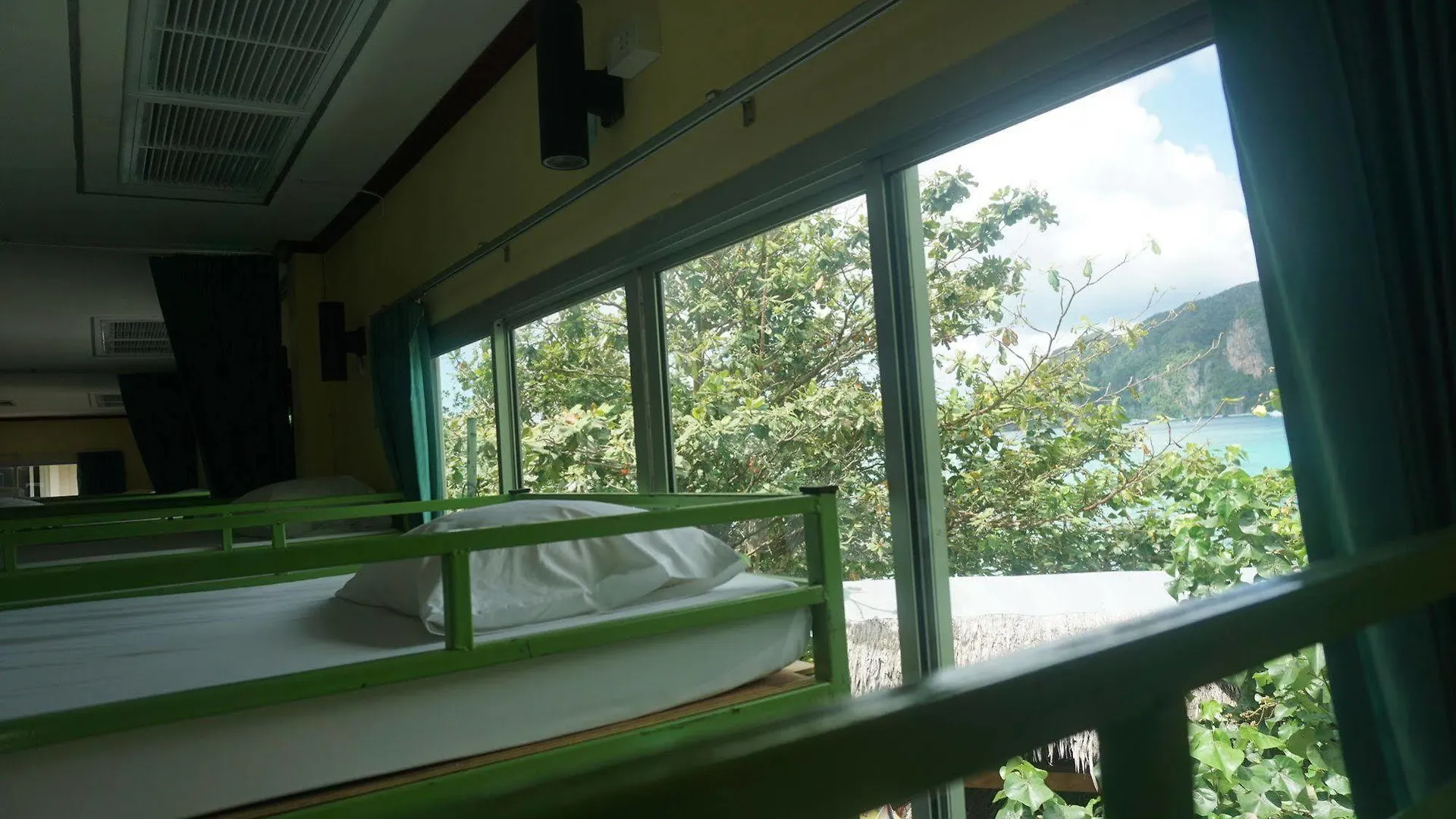 Chaokoh Phi Phi Hostel 3*, Phi Phi Don